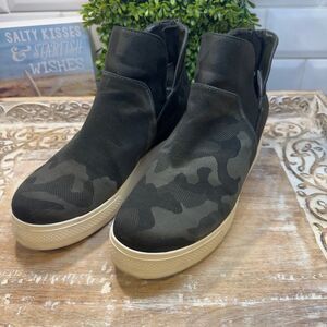 Steve Madden‎ Slip On Ankle Boots size